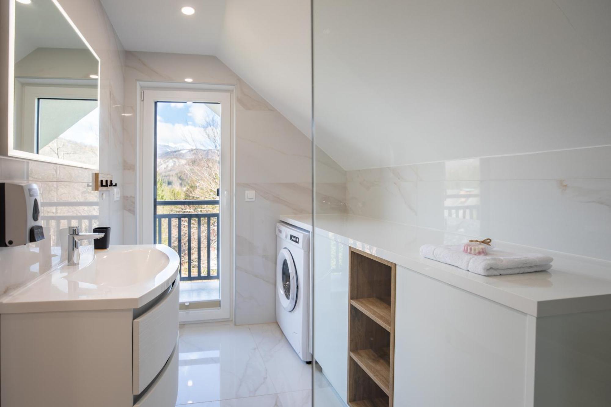 Apartment Crystal Aura 1 Bohinj ภายนอก รูปภาพ